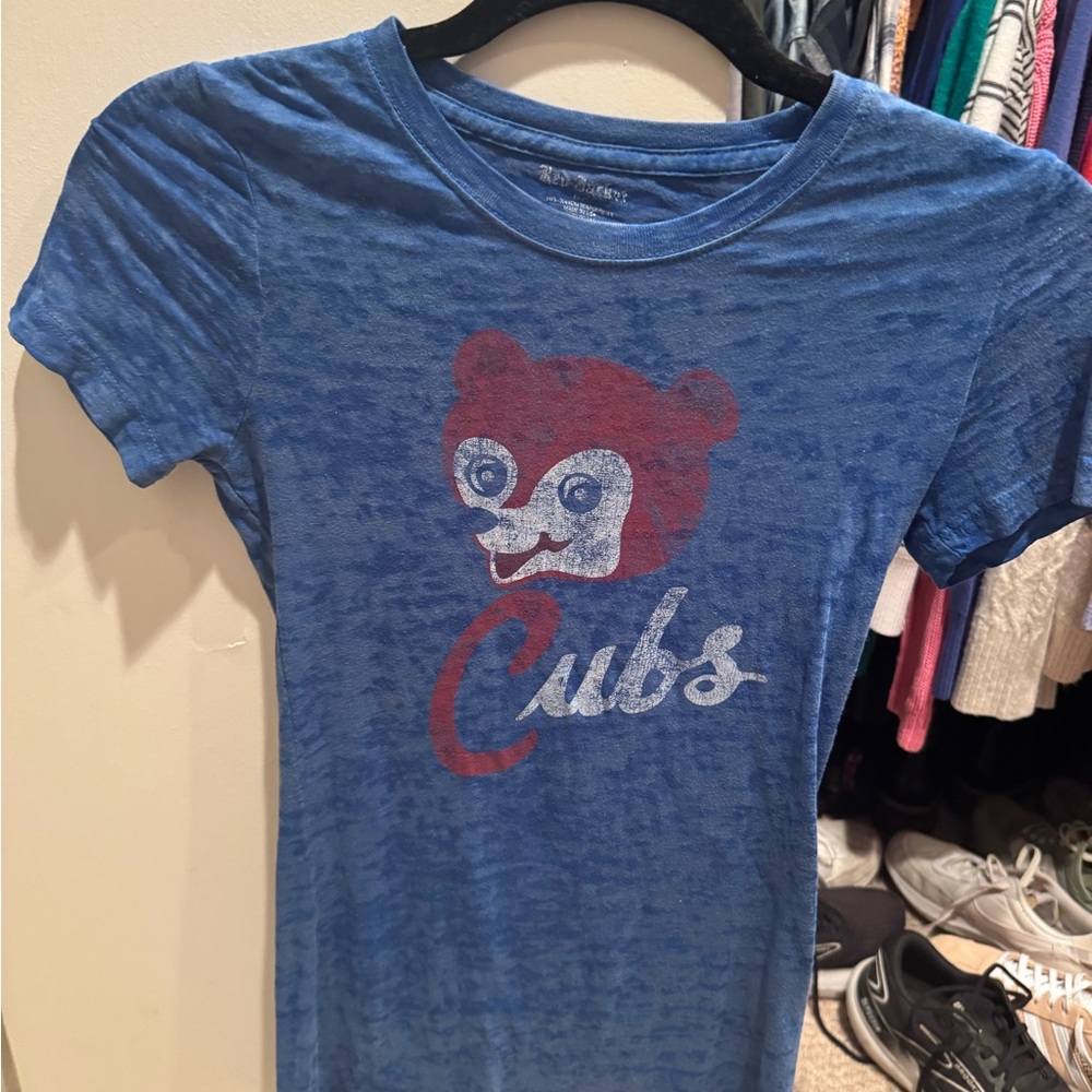 Red Jacket Blue Short-Sleeve Tee Chicago Cubs with Red Bear Graphic